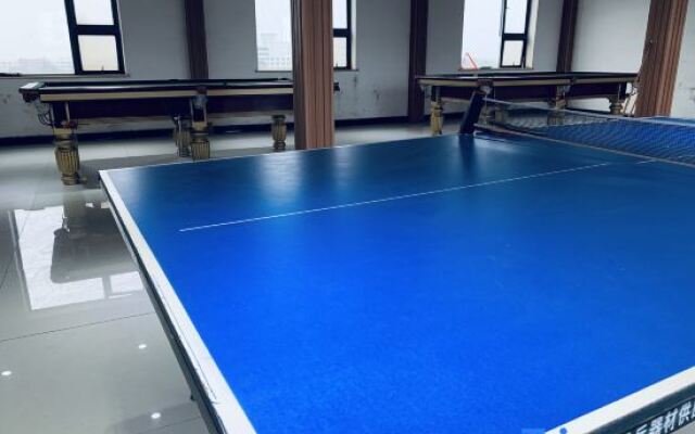 Xinyuan Business Hotel