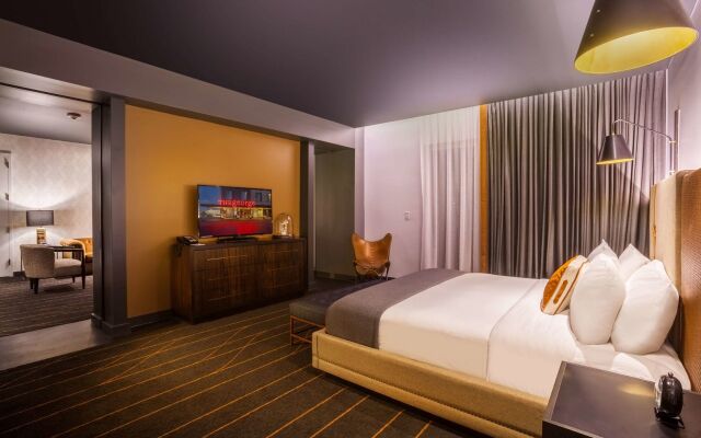 The George, by Valencia Hotel Collection