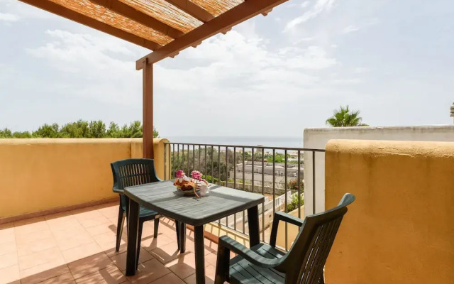 Lovely Apartment with Sea View Terrace