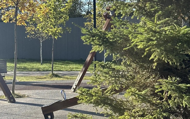 Apartments on Oboronnaya 102B street