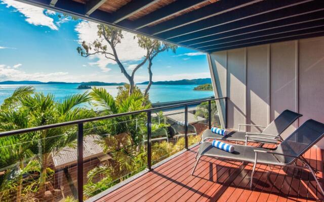 Sea View Shorelines Hamilton Island