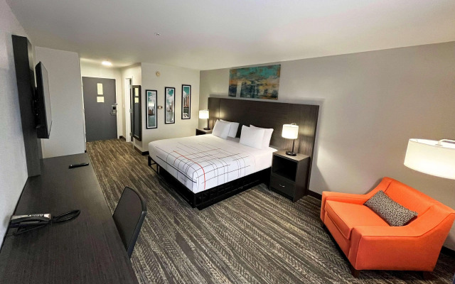 La Quinta Inn & Suites by Wyndham South Holland