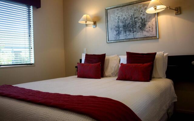 Cedar Grove Motor Lodge