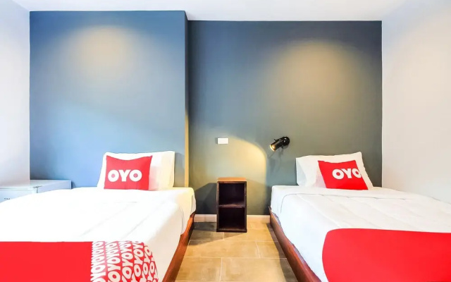 OYO 312 Wire Bangkok Hostel Phrakanong (Vaccinated Staff)