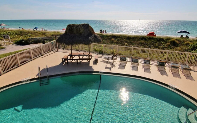 Chateau Condominiums by Teeming Vacation Rentals