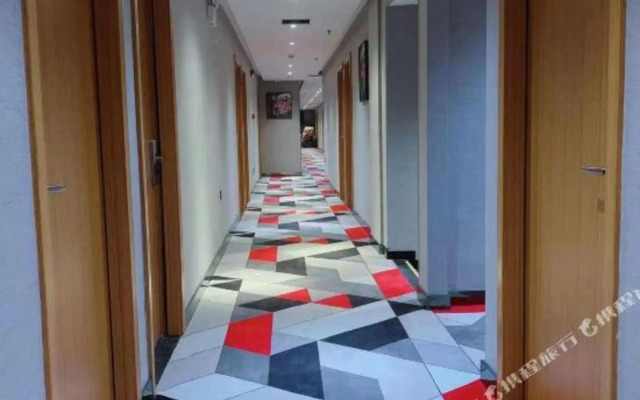 Shankee Hotel (Wuhan Lianhuhu Avenue)
