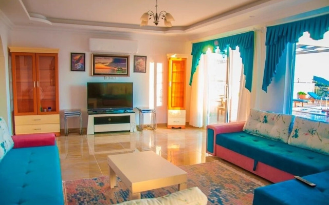 Villa Akca by Akdenizvillam