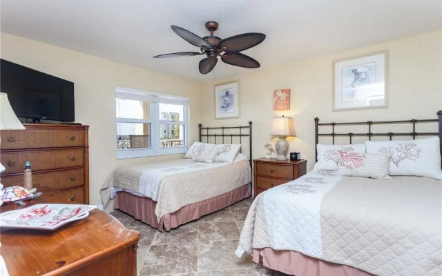 Shores Club 303 - Two Bedroom Condo