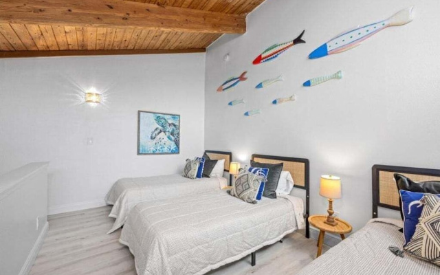 Coquina Beach 4f 3 Bedroom Condo
