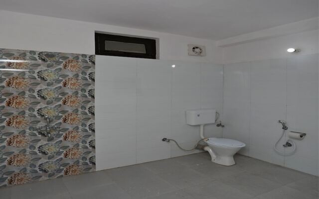 OYO 12222 Hotel Silverton