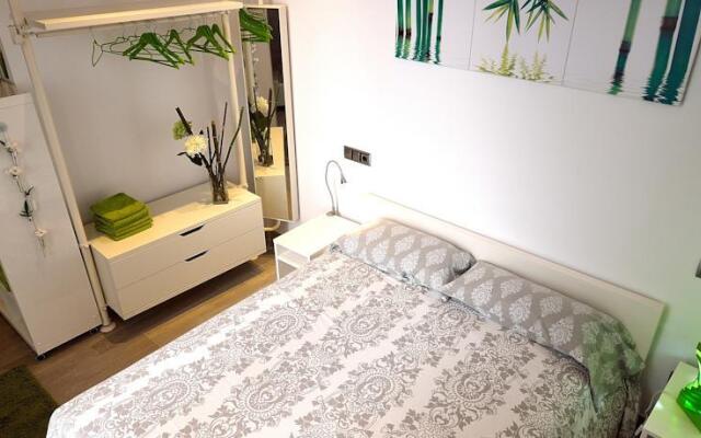 Center of Barcelona - Travel Support