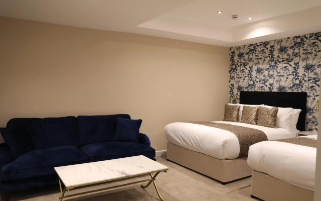 Reem Hotel