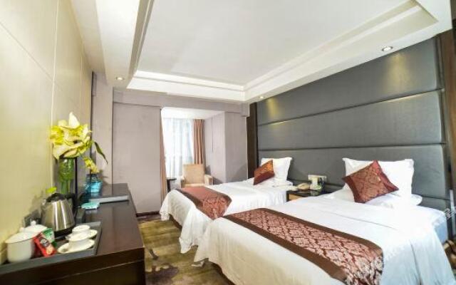 Qixin Hotel (Nine Eyes Bridge)