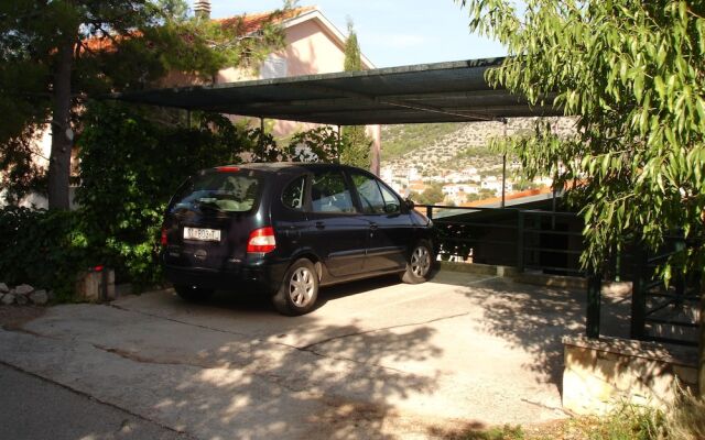 Apartments Mirjana
