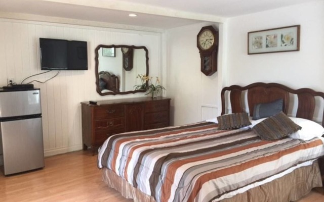 Lovely Studio with a Pool