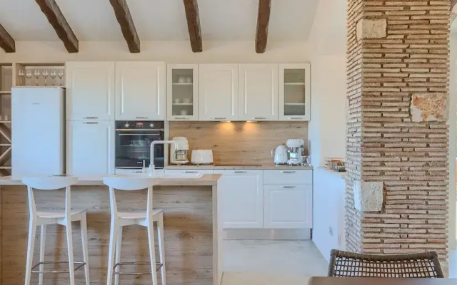 Spacious Country Villa With Private Pool