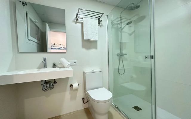 Arago 272 in Roses With 2 Bedrooms and 2 Bathrooms