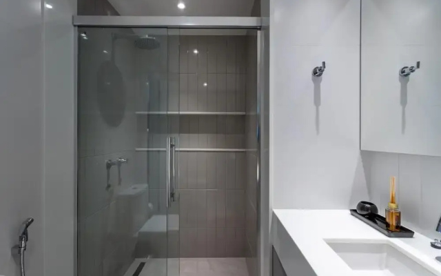 Comfort in Copacabana 400m From the Beach Br1307