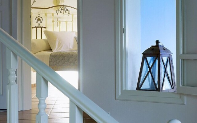 Paradisso Luxury Beach Villas