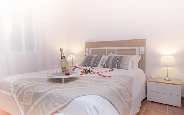 LUNA HOME Jacuzzi Love Relax