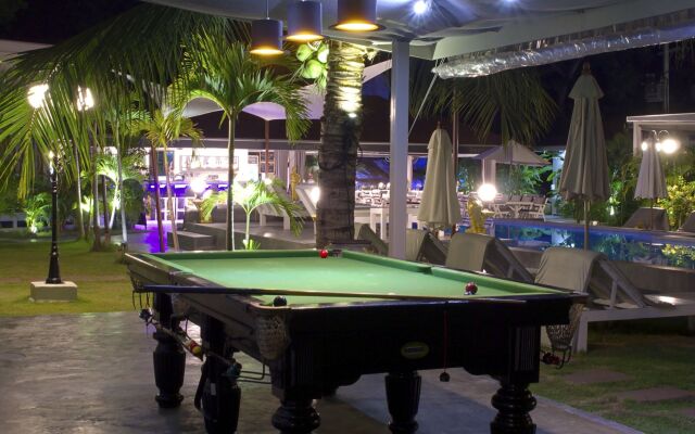 CoconutsPalm Resort