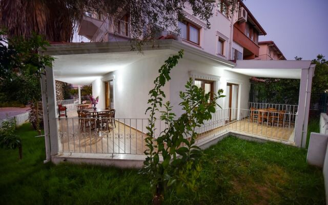 Infinity Rainbow Villa