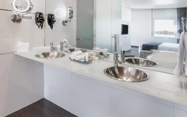 Ramada Encore by Wyndham Guadalajara Sur