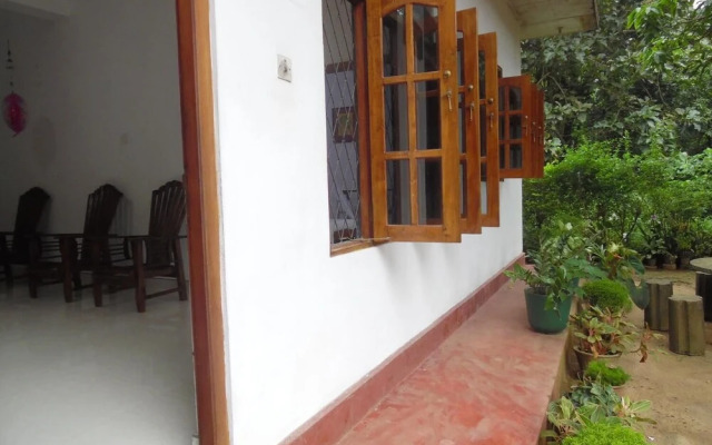 Mango House