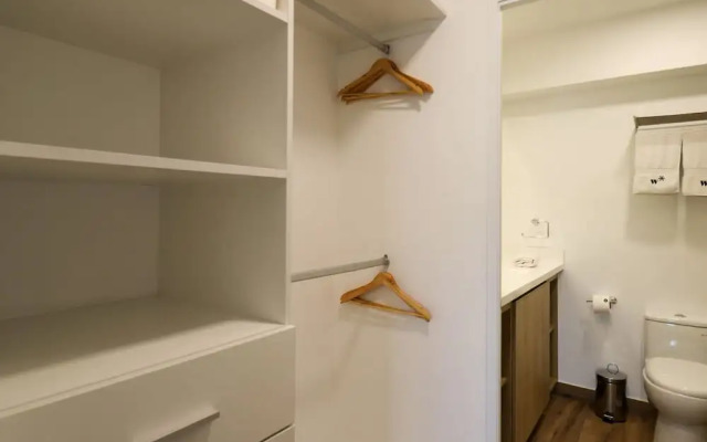 w Fantastic 2BR in the Heart of Miraflores