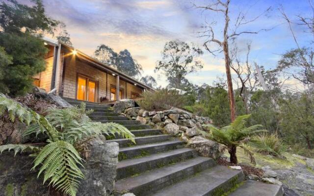 Falls River Luxury Accommodation