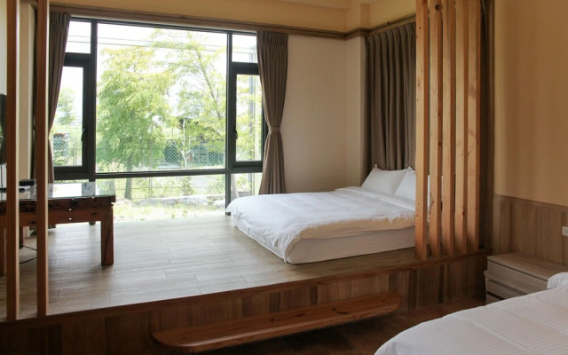 Taoyuan B&B