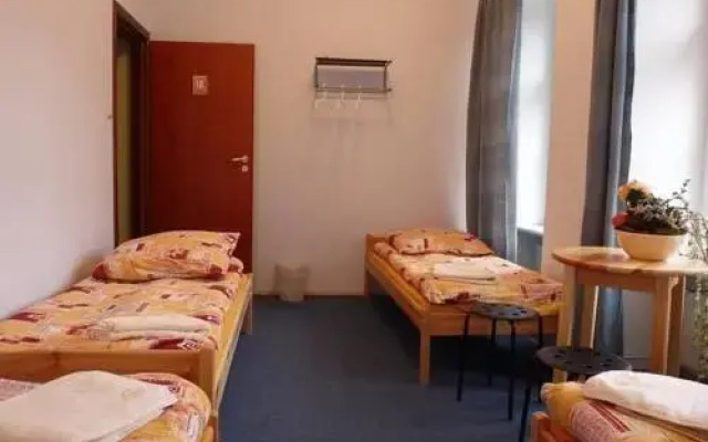 Tu i Teraz Hostel