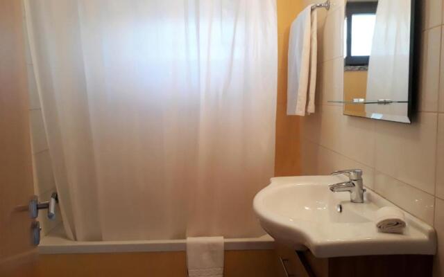 T2 Tahíti - Terraço, Familiar, Garagem, Wifi