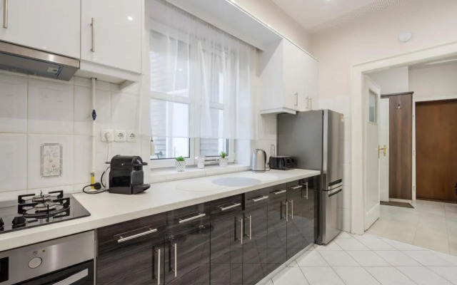 BpR Ethereal Panoramic Suite with A/C & balcony