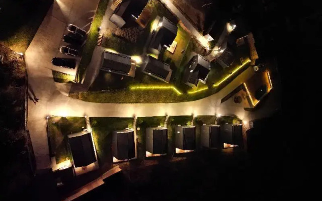 Moon Village Comarnic