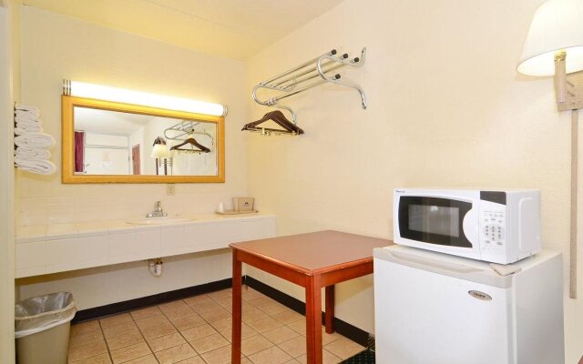 Alcoa Inn