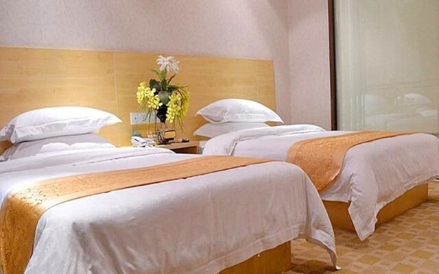 Nanning Hawks Holiday Hotel