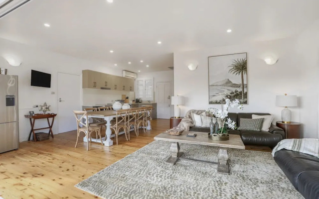 Brokenback Views Country Estate