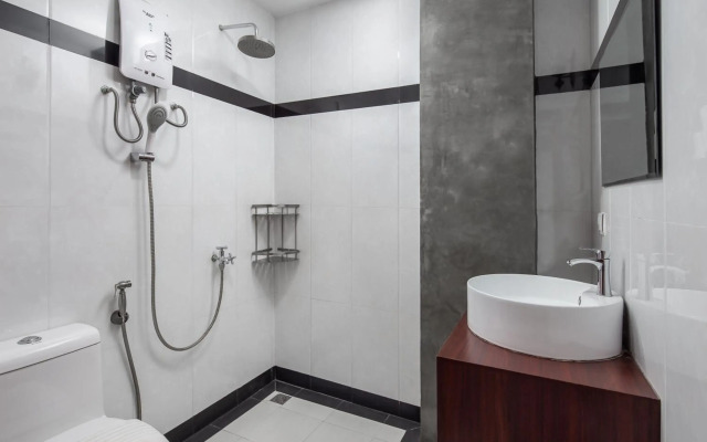 Botum Palace Hotel