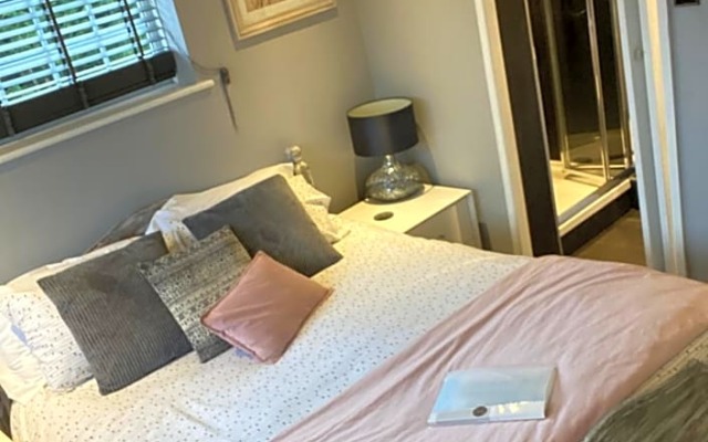 Wisteria Guest House