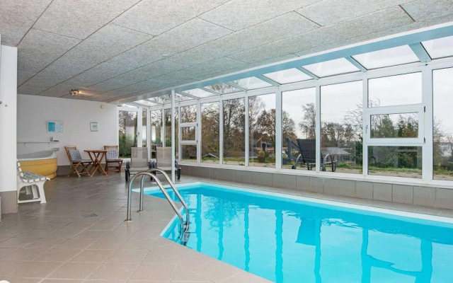 8 Person Holiday Home in Ebeltoft-by Traum