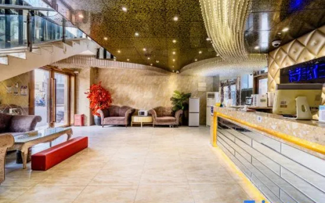 Burton Hotel (Shanghai Songjiang Jiuting Subway Station Branch)