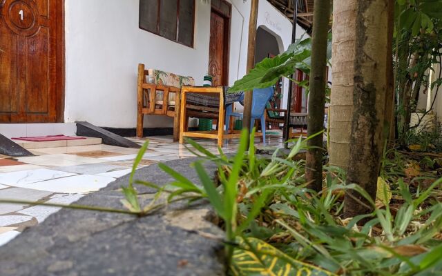 Zanz 14 Beach Bungalow