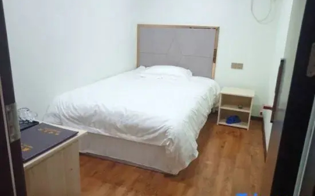 Xingcheng Business Hotel