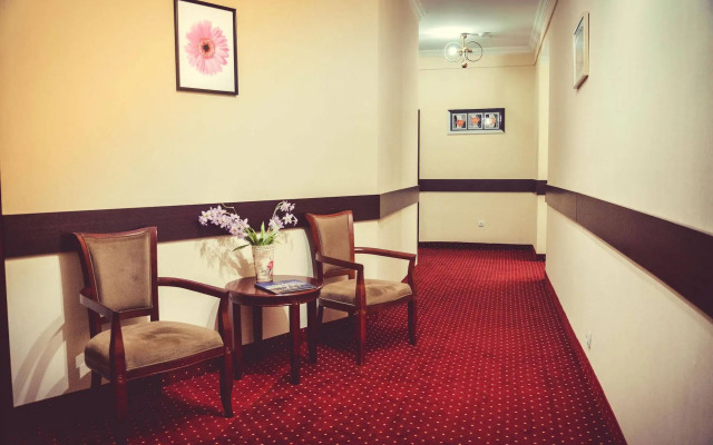 Margo Palace Hostel