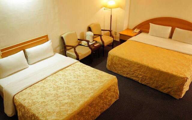 Oriental Hotel