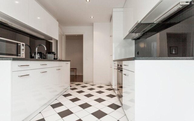 EMA House Hotel Suites