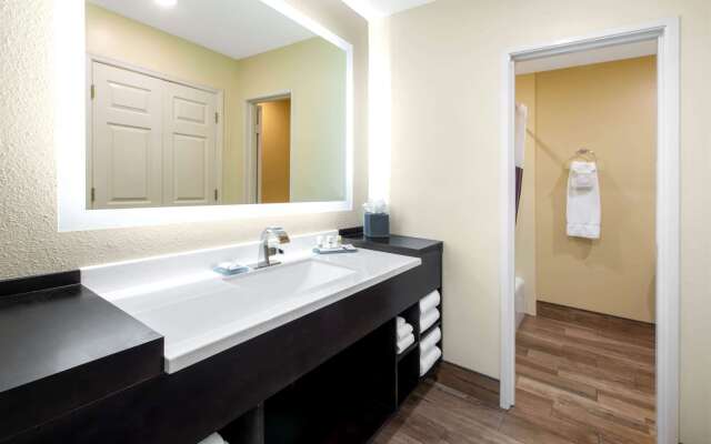 La Quinta Inn by Wyndham Clearwater Central