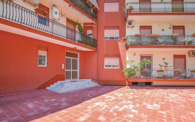 Amazing Home in Giarre With Wifi and 3 Bedrooms