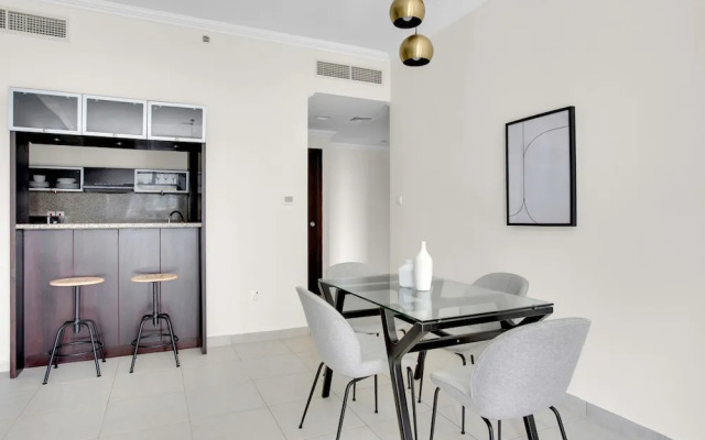 Cozy Marina View 1BR w Pool Gym